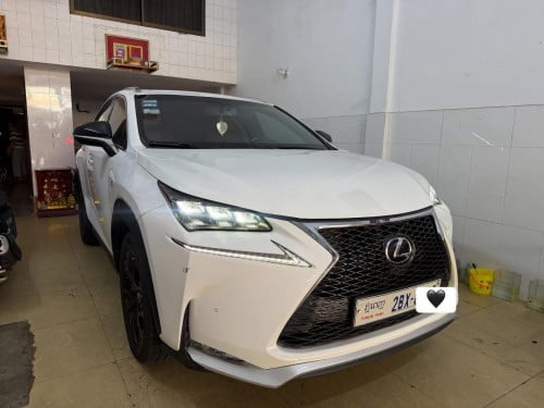 Nx200t 2016 f sport គុជបី ក្នុងឈឺរី ហ្សីន ម្ចាស់ដេីម