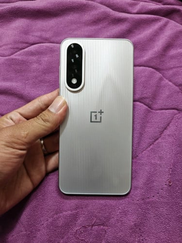 OnePlus ACE 5 ultra
