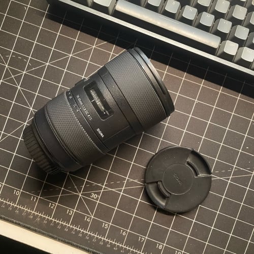 Sigma 18-35 f1.8 (Canon EF) មួយតឹក