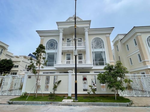 Single Villa for rent at Chroychangva 6A