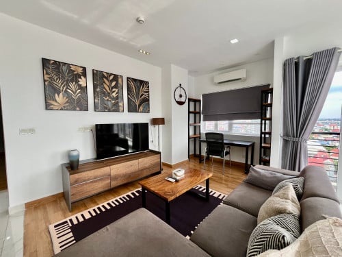 Spacious, light-filled 107 sqm | 2-Bedroom 2-bathroom Condo with 2 Balconies & Stunning Views