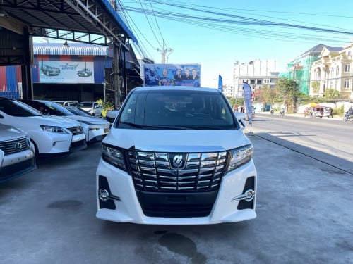 Toyota Alphard  2015 SC full options Auto 3 doors សោ 2 គ្រាប់ ដំបូលបើក 2 តង់ សំបកកង់ថ្មី 4 គ្រាប់