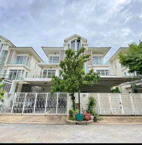 Twin Villa for rent at Chip Mong Sensok with good furniture