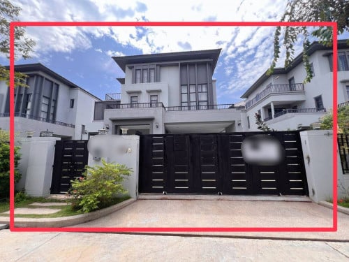 Villa For Rent At Parkland 598