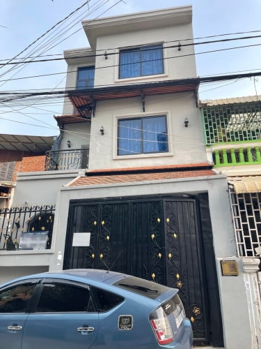 Villa for rent at Sangkat Tuek Thla