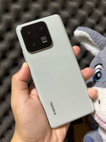 Xaiomi 13 pro ស្អាត99% ខ្ចី ណាស់