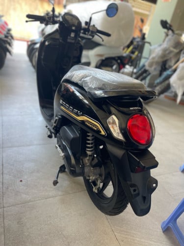 លឿនបងៗចុះតម្លៃទៀតហេីយ