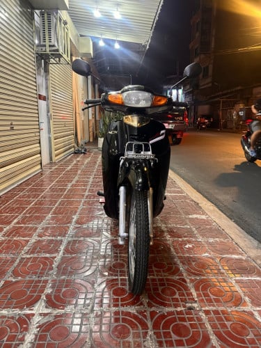 ម៉ូតូលក់