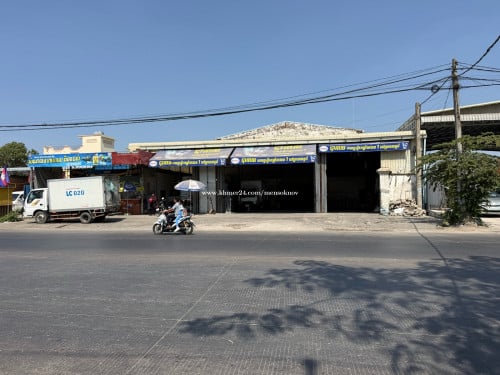 ឃ្លាំងលក់នៅលើផ្លូវម៉ុងឬទ្ធី