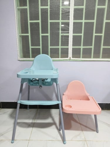 កៅអីញាំបាយកូនក្មេង