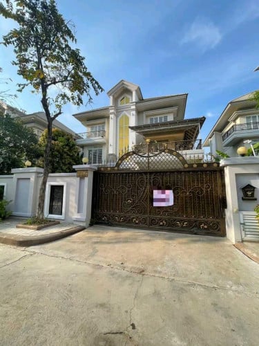 一号路炳发城独栋别墅出租