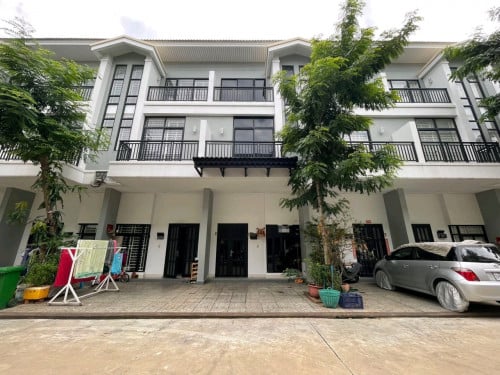 一号路炳发城联排别墅出租