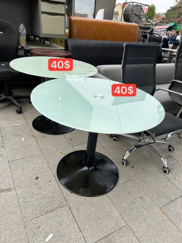 តុកញ្ជក់​