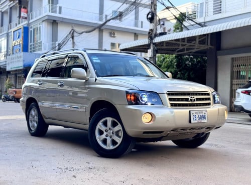 ឡានថ្មី​ 02 . ប៉ុង​.1 លក់បងៗ​