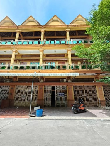 ផ្ទះលក់ក្នុងបុរីពិភពថ្មីផ្សារដីហុយ135000$