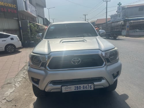 តាកូម៉ាឆ្នាំ2006p2 កាប់តាសហ្គាស ស្អាត15300$ត