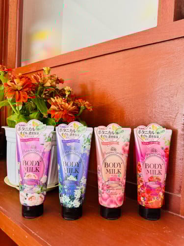 លេទឹកអប់ លាបខ្លួន របស់ជប៉ុន ក្លិនក្រអូនឈ្ងុយ មាន 4 ក្លិន