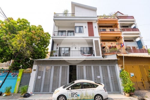 ផ្ទះល្វែង សម្រាប់លក់មាន4បន្ទប់គេង នៅទូលទំពូង2