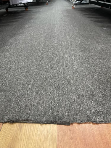 កំរាលព្រំ 4x6m នឹង3.2x4.2m ឡៃឡុង