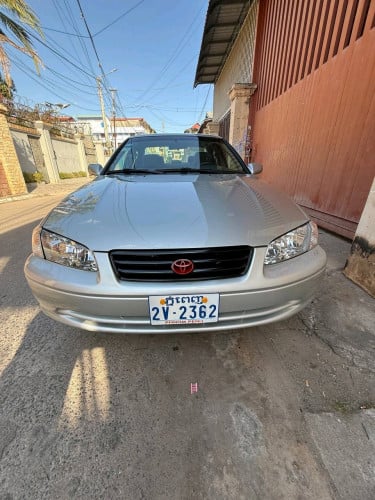 ដាក់លក់Camry(2000)leSចុចឡានថ្មី
