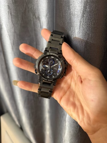 លក់របស់កំរ g shock mtg b 1000d conect bluetooth solar 98% 🥰❤️ថ្មីវា 1350$ ចង់លក់វិញ 500$ only❤️