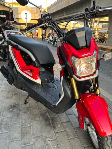 លក់Honda zoomer2017