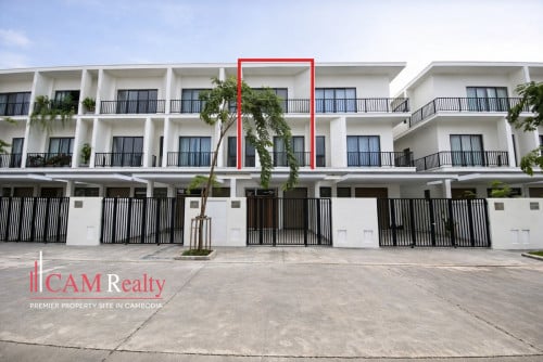 វីឡាកូនកាត់ល្អ សម្រាប់លក់ ក្នុងបុរីចន្ទគិរី - Kon Kat Laor Villa For Sale in Borey Chankiri