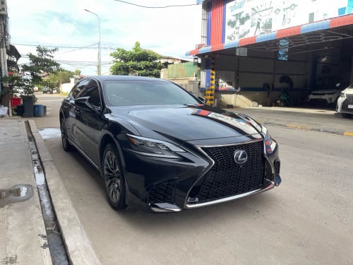 #Lexus LS 500h HYBRID Full Options Platinum • Year : 2018   ( Low Km ) + 4 Massage Seats