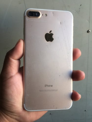 លក់កាប់សាច់ បេីកចេញត្រឹមLogo អត់​ធានា​iCloudទេ Sell 15$