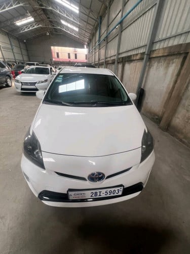 អេមហា៎Prius2012 option3 up ពណ៌ស ឯកសារម្ចាស់ដើម​