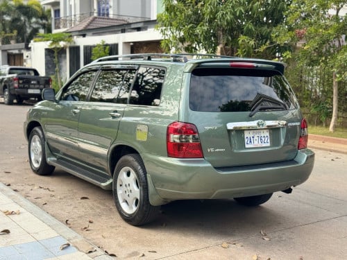 2004 - លីមីធីត​ ហ្វូល​ កៅអី​.3ជួរ   ម្ចាស់ដើមផ្ទាល់