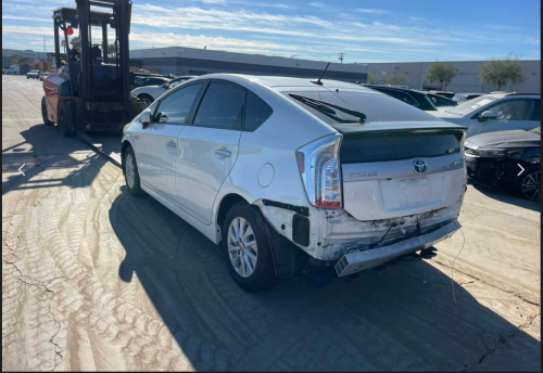 2013 Prius Plug-in🔌13មុឺនម៉ាយ ឡានកាលីCA របួសស្រាល