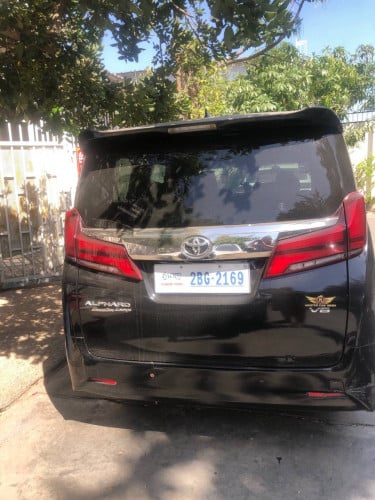 2018年丰田阿尔法