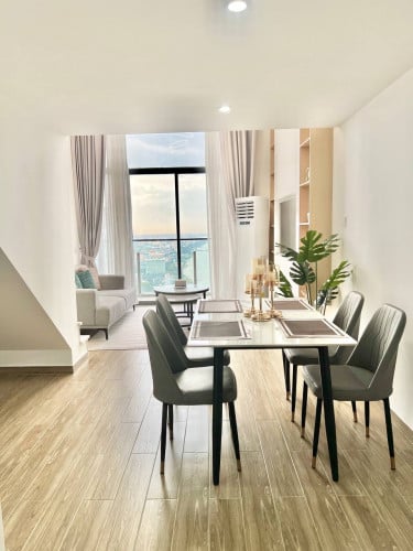 2Bedroom Duplex Unit River Front