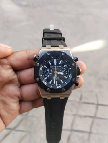 AP Quartz ជប៉ុន (ប្រើថ្ម)