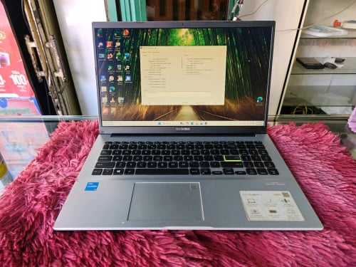 ASUS Vivobook 15