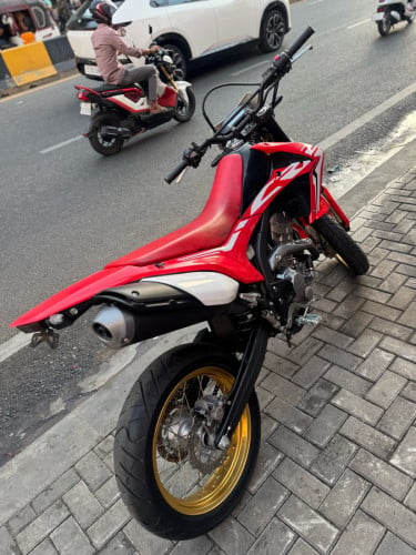 CRF250 Year 2017 (ម៉ូតូក្រដាស់ពន្ធ)