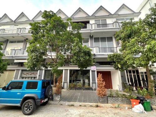 Flat for rent at Chrouy Changva 6A