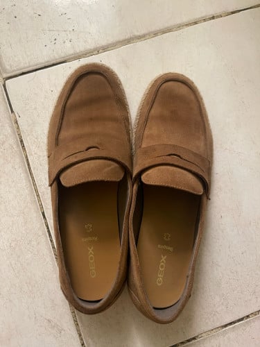 Geox ស្បែកឆៅ size 42.5-43 35$ 99%