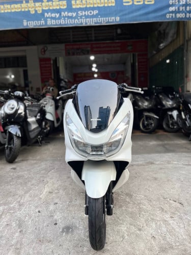 Honda PCX 2017 1480$ឆាតជាមួយហាងផ្ទាល់ 