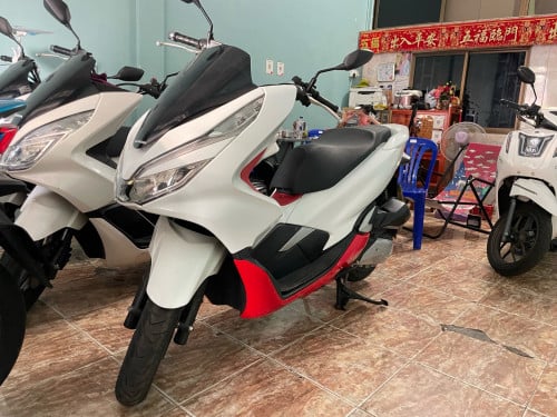 Honda Pcx150cc 2019 ស្មាតឃីNew98%មានពន្ធកាតគ្រីស្លាកលេខ