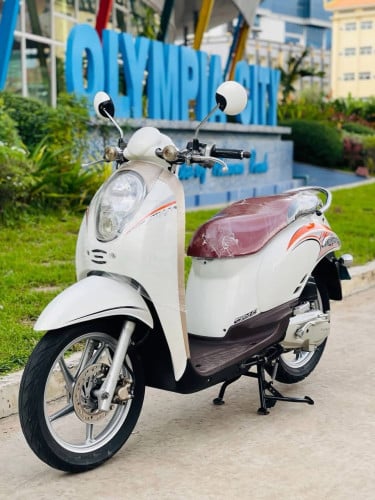 Honda Scoopy I 012 ម៉ាស៊ីនតាន់ហាប់នែនស្ងាត់ ជិះស្រួលស្ទុះមិនលាន់ម៨នហុយមានពន្ធកាតគ្រឺហ្សីន