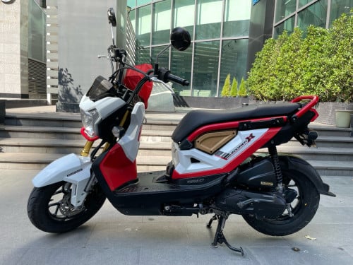 Honda Zoomerx 2018 New98%មានពន្ធកាតគ្រីស្លាកលេខ