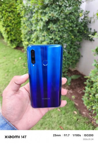 Honor 20i 4/128GB មានខ្សែសាក