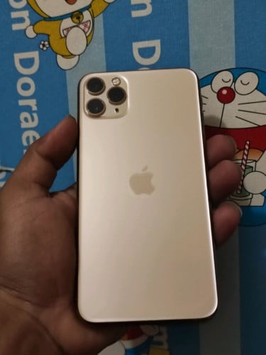 I phone 11 pro max / 64g / មានស្កេន / សុំណុំហ្សុីនណែនទាំងអស់