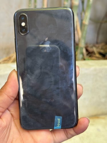 iPhone X 64 G សានុំសុីន