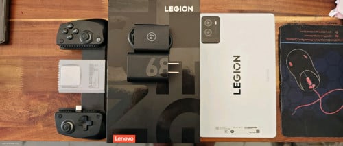 Lenovo Legion Y700 Ram 16GB 512GB Snapdragon® 8 Gen 3 98%