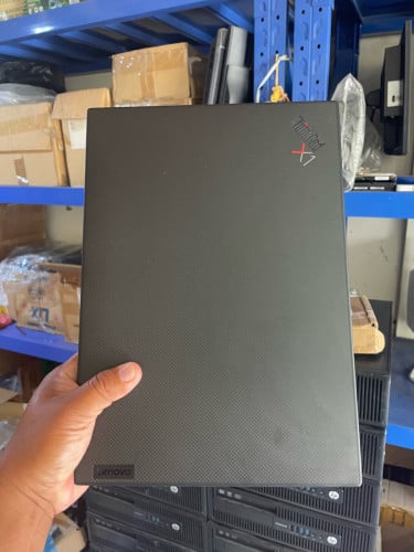 Lenovo X1 carbon gen 9 screen 4k 99.99%