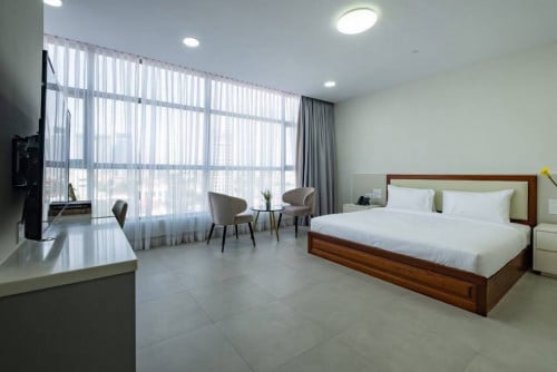 Luxury Serviced 1-Bedroom Apartment for Rent in BKK1