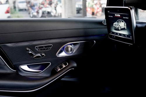 Mercedes benz S500 Maybach VIP V8 plate number